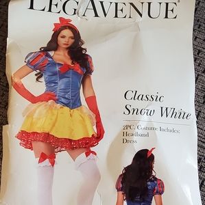 Leg avenue sexy classic snow white